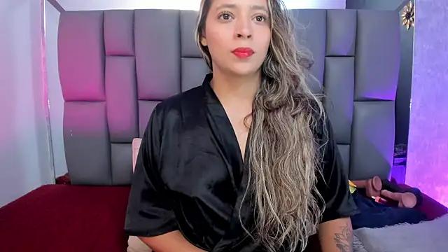 Customizable and immersive: Energize your taste buds and checkout our delicious choice of amateur cams liveshows with excited livestreamers getting their sweet physiques pounded with their beloved vibrating toys.