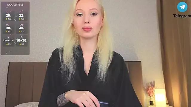 _MiaCutie_ from StripChat is Freechat