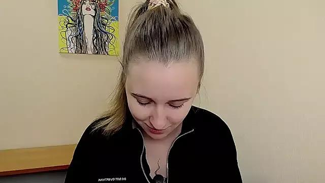 _Nicole_new from StripChat is Freechat