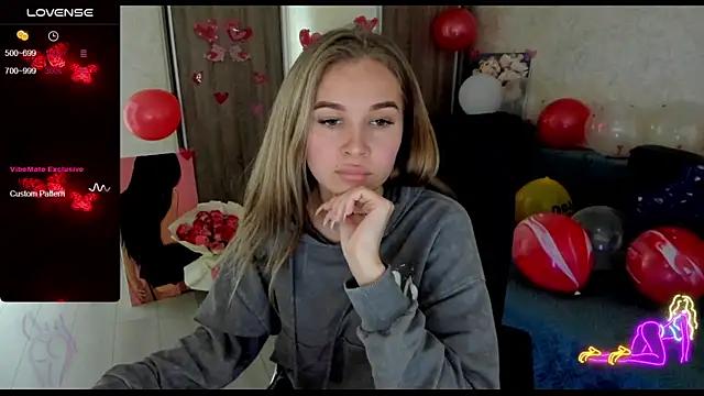 Customizable and immersive: Energize your taste buds and checkout our delicious choice of amateur cams liveshows with excited livestreamers getting their sweet physiques pounded with their beloved vibrating toys.