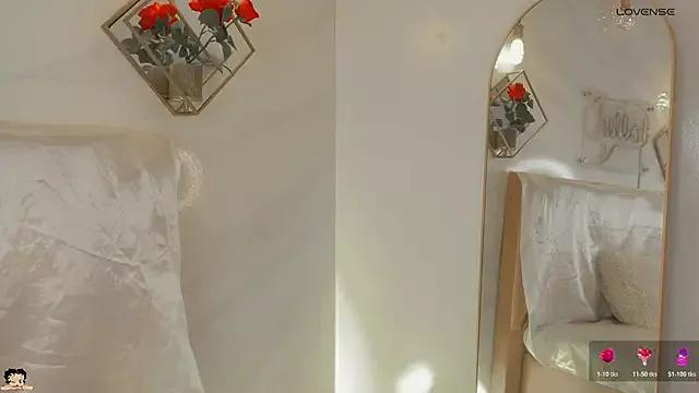 Customizable and immersive: Energize your taste buds and checkout our delicious choice of amateur cams liveshows with excited livestreamers getting their sweet physiques pounded with their beloved vibrating toys.