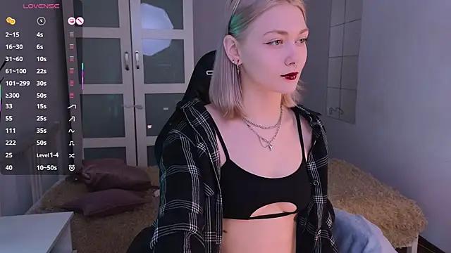 _Rude_Girl_ from StripChat is Freechat