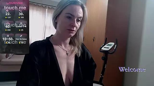 Customizable and immersive: Energize your taste buds and checkout our delicious choice of amateur cams liveshows with excited livestreamers getting their sweet physiques pounded with their beloved vibrating toys.