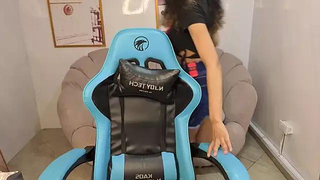 Customizable and immersive: Energize your taste buds and checkout our delicious choice of amateur cams liveshows with excited livestreamers getting their sweet physiques pounded with their beloved vibrating toys.