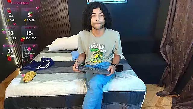 Aaron_Jassell1 from StripChat