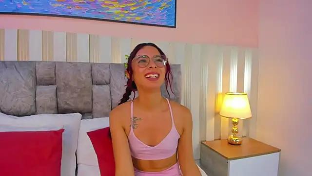 Customizable and immersive: Energize your taste buds and checkout our delicious choice of amateur cams liveshows with excited livestreamers getting their sweet physiques pounded with their beloved vibrating toys.