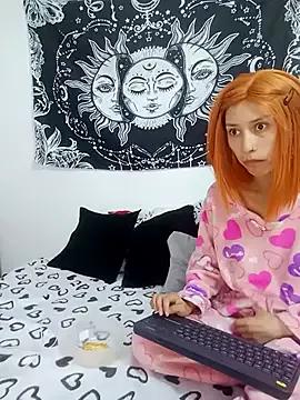 abby_n_emily from StripChat is Freechat