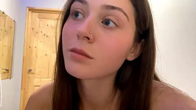 Adel_strongwoman from StripChat is Freechat