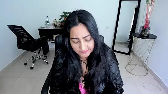 Adele_Sweett from StripChat is Freechat