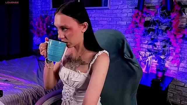AdeliceLenoir from StripChat is Freechat