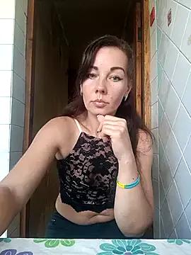 Adeline3302 from StripChat is Freechat