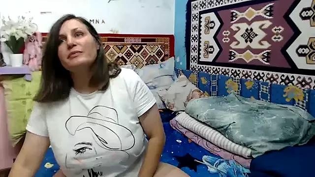 AdelineBlueEyes from StripChat is Freechat