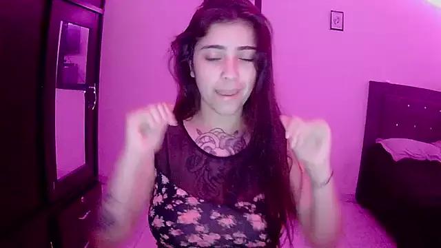 adri_gomez1 from StripChat is Freechat