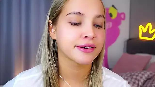 Customizable and immersive: Energize your taste buds and checkout our delicious choice of amateur cams liveshows with excited livestreamers getting their sweet physiques pounded with their beloved vibrating toys.