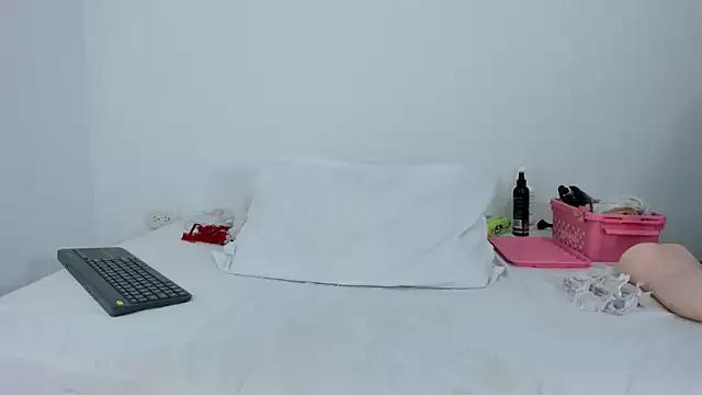 AgathaPember from StripChat is Freechat