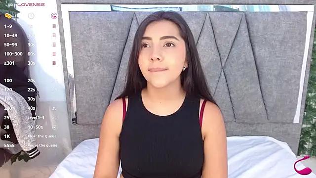 AinhoaKalifa from StripChat is Freechat