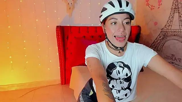 Aishaluna69 from StripChat is Freechat