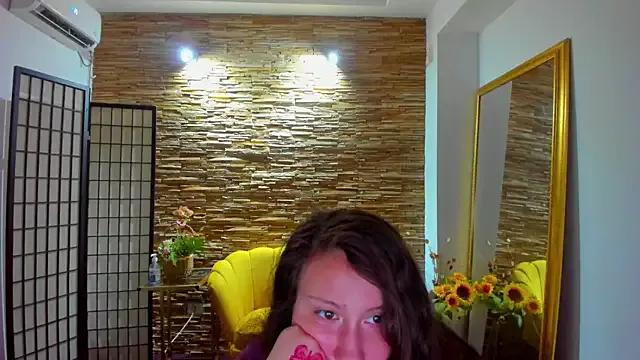 AishaRouhi from StripChat is Freechat