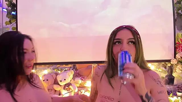 AishelGrey from StripChat is Freechat