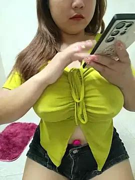 Akira_sera from StripChat is Freechat