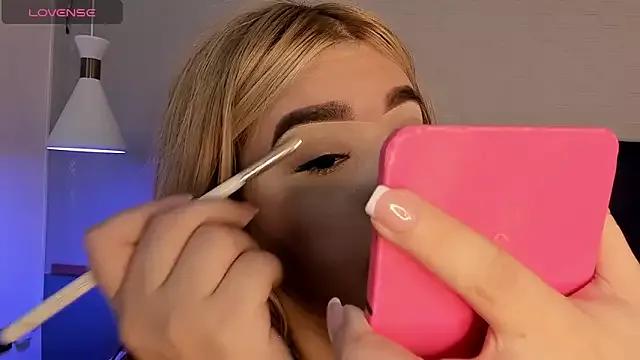 Customizable and immersive: Energize your taste buds and checkout our delicious choice of amateur cams liveshows with excited livestreamers getting their sweet physiques pounded with their beloved vibrating toys.