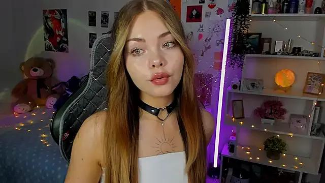 Customizable and immersive: Energize your taste buds and checkout our delicious choice of amateur cams liveshows with excited livestreamers getting their sweet physiques pounded with their beloved vibrating toys.