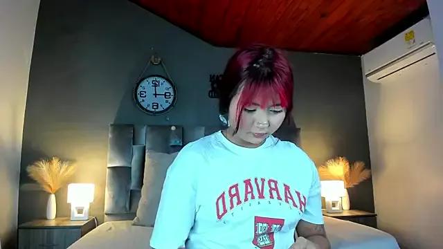 alaia-rogers from StripChat is Freechat