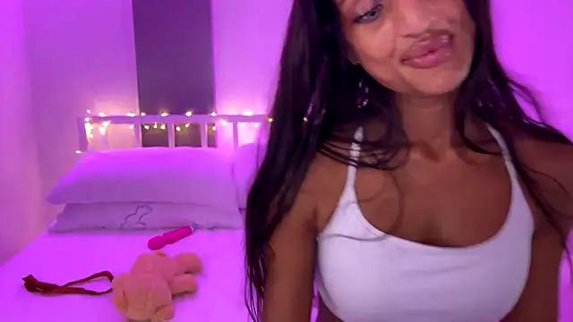 Customizable and immersive: Energize your taste buds and checkout our delicious choice of amateur cams liveshows with excited livestreamers getting their sweet physiques pounded with their beloved vibrating toys.