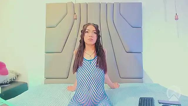 Customizable and immersive: Energize your taste buds and checkout our delicious choice of amateur cams liveshows with excited livestreamers getting their sweet physiques pounded with their beloved vibrating toys.