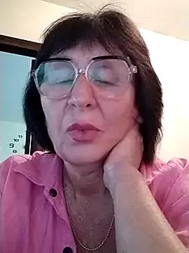 AlbinaXPretty from StripChat is Freechat