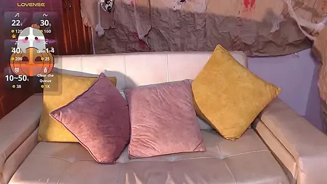 Customizable and immersive: Energize your taste buds and checkout our delicious choice of amateur cams liveshows with excited livestreamers getting their sweet physiques pounded with their beloved vibrating toys.