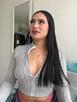 AlessFiore from StripChat is Freechat