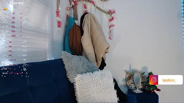 Customizable and immersive: Energize your taste buds and checkout our delicious choice of amateur cams liveshows with excited livestreamers getting their sweet physiques pounded with their beloved vibrating toys.