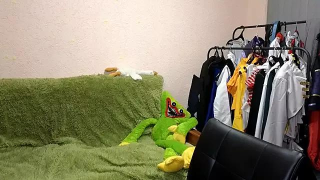 Customizable and immersive: Energize your taste buds and checkout our delicious choice of amateur cams liveshows with excited livestreamers getting their sweet physiques pounded with their beloved vibrating toys.