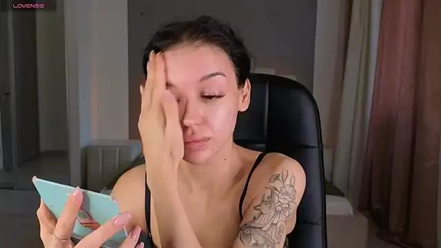 Alexa___Hill from StripChat is Freechat
