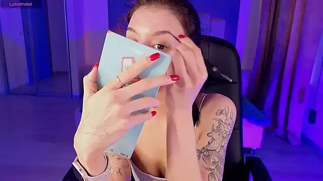 Customizable and immersive: Energize your taste buds and checkout our delicious choice of amateur cams liveshows with excited livestreamers getting their sweet physiques pounded with their beloved vibrating toys.