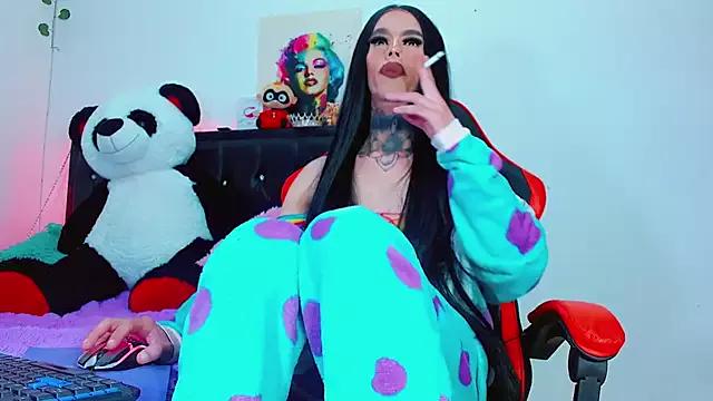 Customizable and immersive: Energize your taste buds and checkout our delicious choice of amateur cams liveshows with excited livestreamers getting their sweet physiques pounded with their beloved vibrating toys.