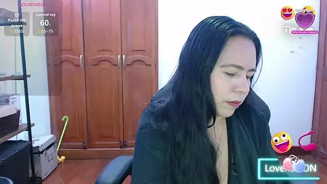 alexandraa19 from StripChat is Freechat