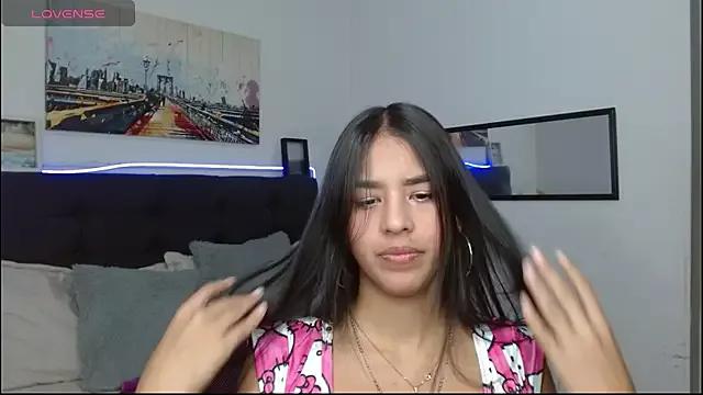 Customizable and immersive: Energize your taste buds and checkout our delicious choice of amateur cams liveshows with excited livestreamers getting their sweet physiques pounded with their beloved vibrating toys.