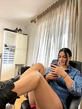 Customizable and immersive: Energize your taste buds and checkout our delicious choice of amateur cams liveshows with excited livestreamers getting their sweet physiques pounded with their beloved vibrating toys.