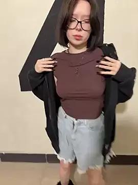 Alexandria_Balenciaga from StripChat is Freechat