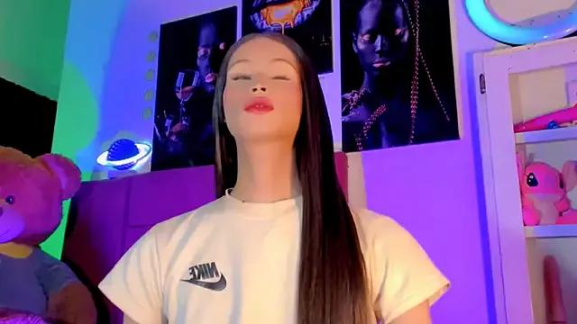 Customizable and immersive: Energize your taste buds and checkout our delicious choice of amateur cams liveshows with excited livestreamers getting their sweet physiques pounded with their beloved vibrating toys.