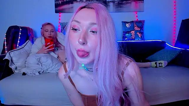Customizable and immersive: Energize your taste buds and checkout our delicious choice of amateur cams liveshows with excited livestreamers getting their sweet physiques pounded with their beloved vibrating toys.