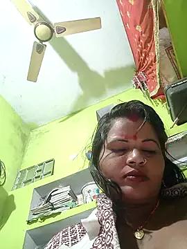 ALEXXA_143 from StripChat is Freechat