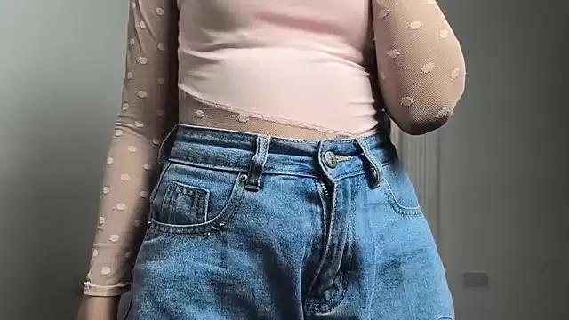 Customizable and immersive: Energize your taste buds and checkout our delicious choice of amateur cams liveshows with excited livestreamers getting their sweet physiques pounded with their beloved vibrating toys.