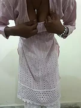 Alia-00 from StripChat is Freechat