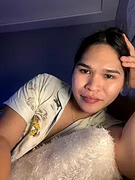 AlianaBlair from StripChat is Freechat