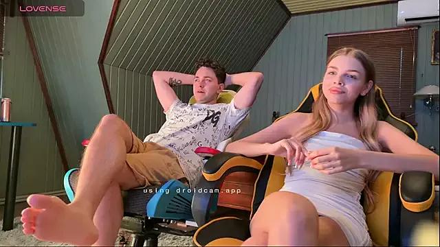 Customizable and immersive: Energize your taste buds and checkout our delicious choice of amateur cams liveshows with excited livestreamers getting their sweet physiques pounded with their beloved vibrating toys.