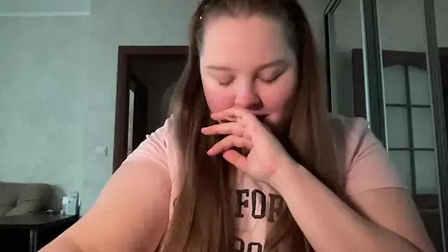 Alice898 from StripChat is Freechat
