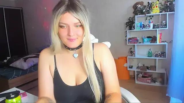 Customizable and immersive: Energize your taste buds and checkout our delicious choice of amateur cams liveshows with excited livestreamers getting their sweet physiques pounded with their beloved vibrating toys.